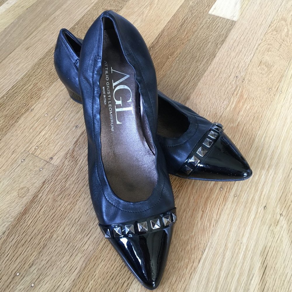 AGL Pyramid Stud Pointy Toe Pump